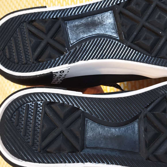 PlayStation Canvas trainers converse style in AS NEW condition jnr size 2, Sony - Picture 8 of 12